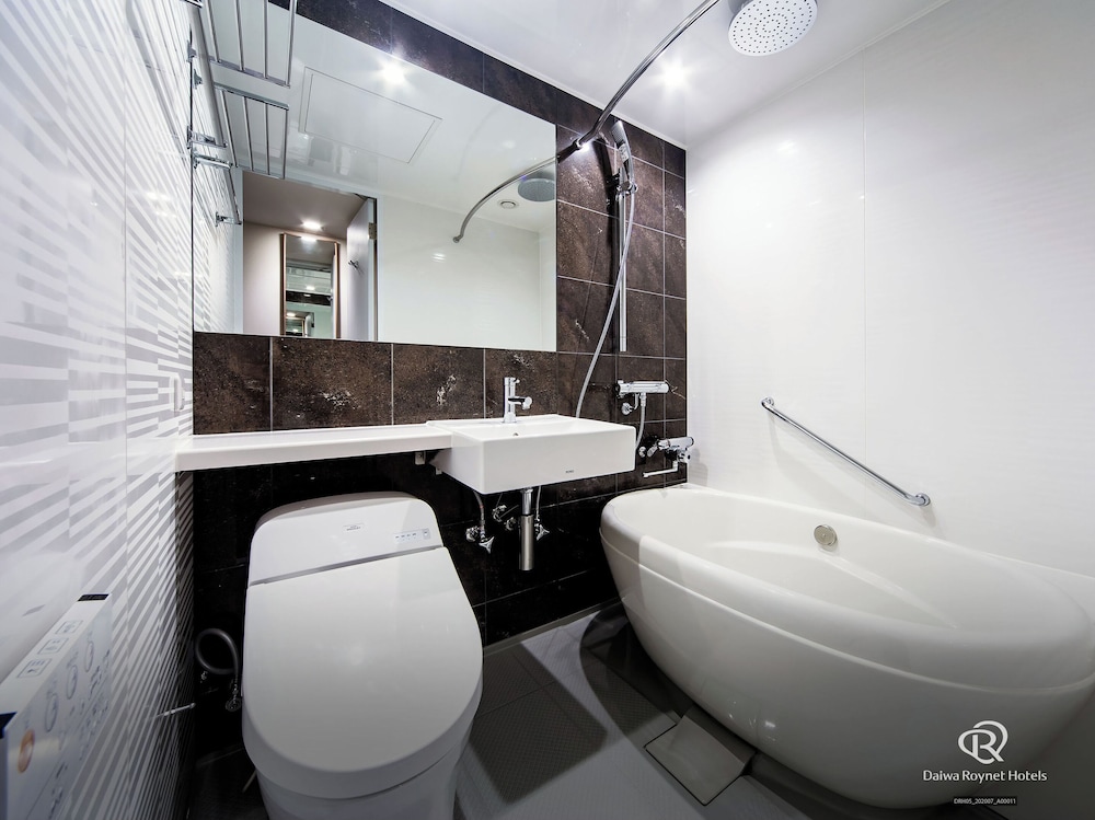 スタンダード ツインルーム 禁煙 バスルーム1 | ダイワロイネットホテル京都駅前 PREMIER