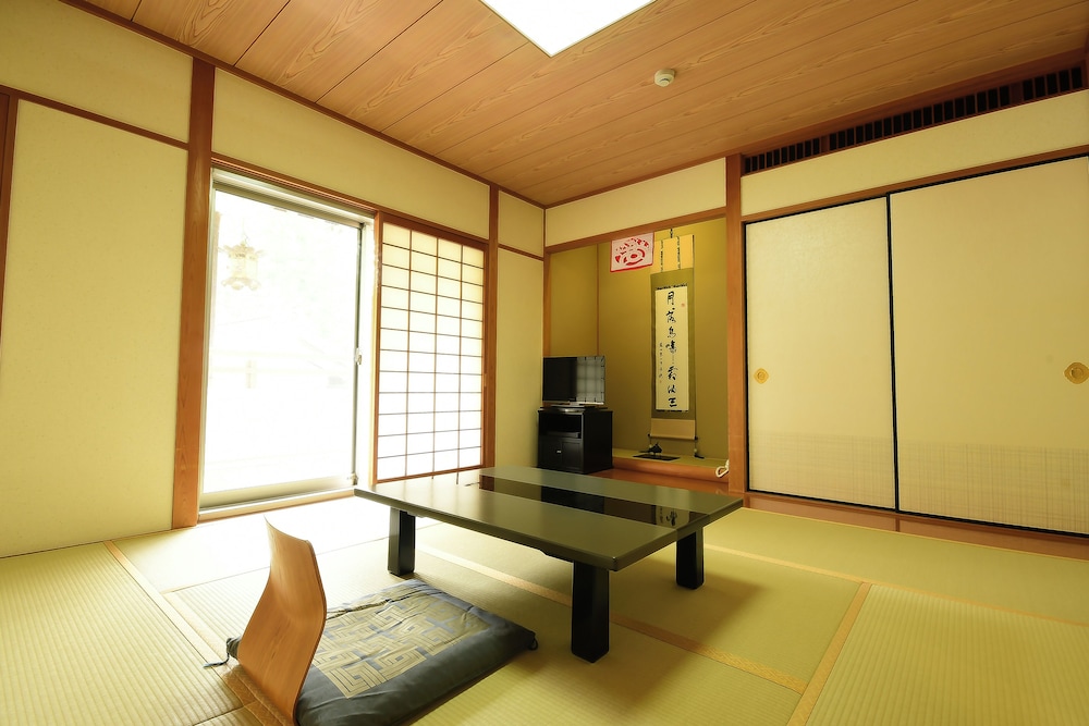 スタンダード ルーム 禁煙 客室1 | 総持院