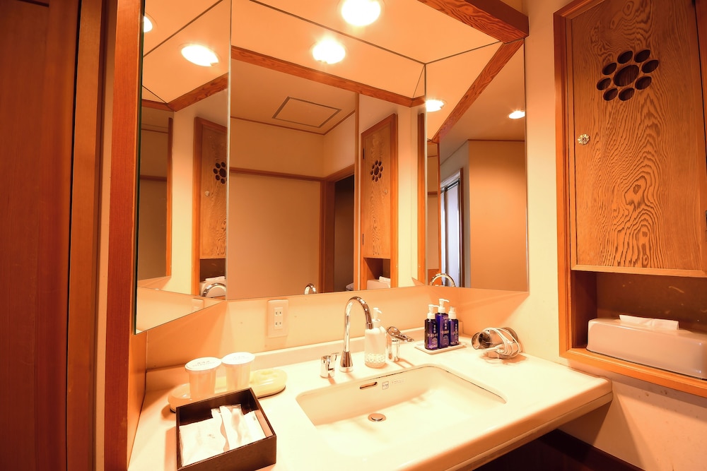 スイート 禁煙 ガーデンビュー 客室2 | 総持院