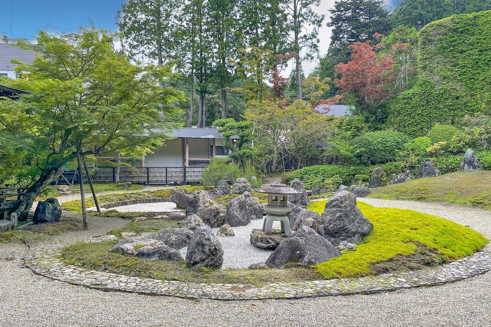 スーペリア スイート 禁煙 ガーデンビュー 部屋からの景観0 | 総持院