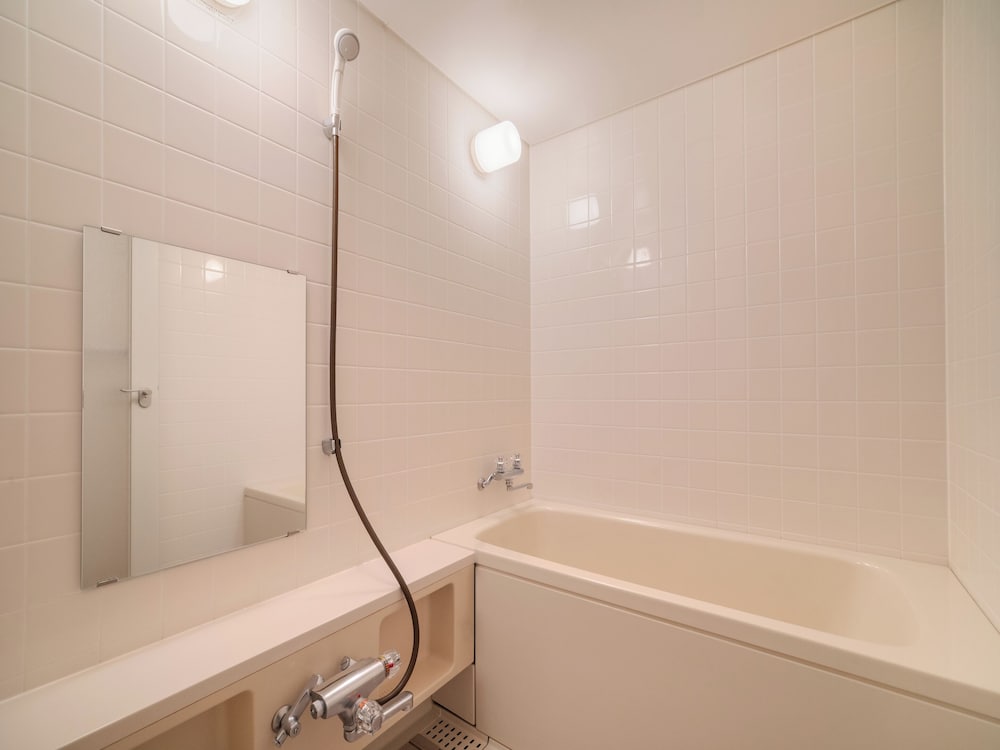 スタンダードファミリールーム (禁煙) バスルーム0 | 蓼科レイクリゾート(旧:AMBIENT蓼科ホテル)