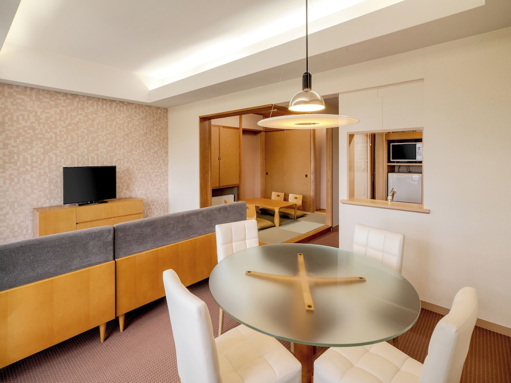 スタンダード和洋室[禁煙] 客室2 | 蓼科レイクリゾート（旧：AMBIENT蓼科ホテル）