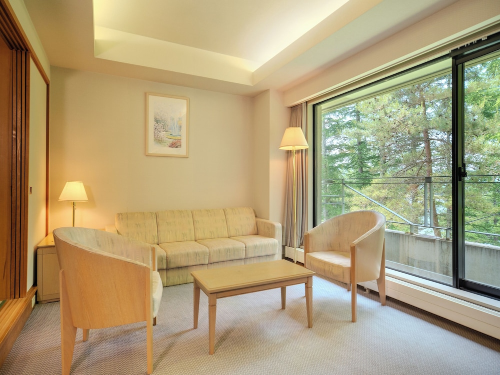 プレミアム和洋室 (禁煙) 客室3 | 蓼科レイクリゾート(旧:AMBIENT蓼科ホテル)