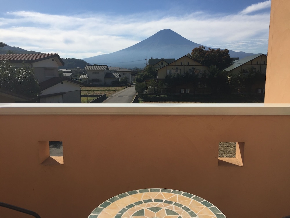 プライベートコテージ 富士山ビュー ジェットバス バルコニーからの眺望0 | ヴィラ アンソレイユ