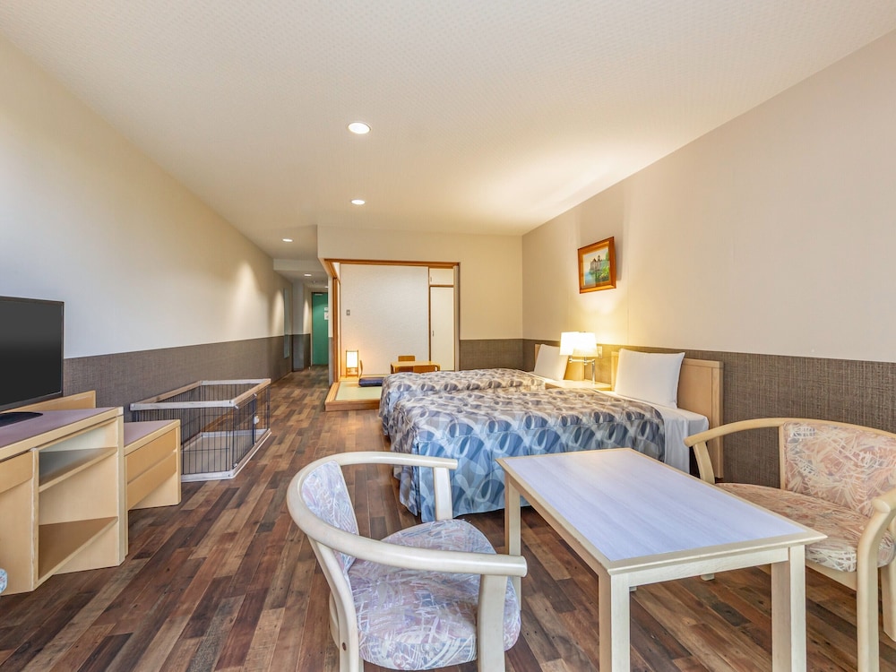 [ドッグフレンドリールーム] スタンダード和洋室 (禁煙) 客室1 | ほったらかしの宿 ゆうふり伊豆高原