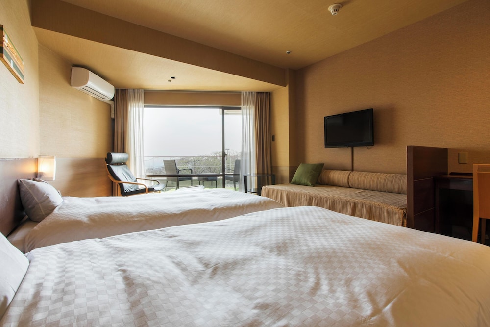 【テラス付】スタンダードツイン (禁煙) 客室3 | 伊豆高原わんわんパラダイスホテル＆コテージ