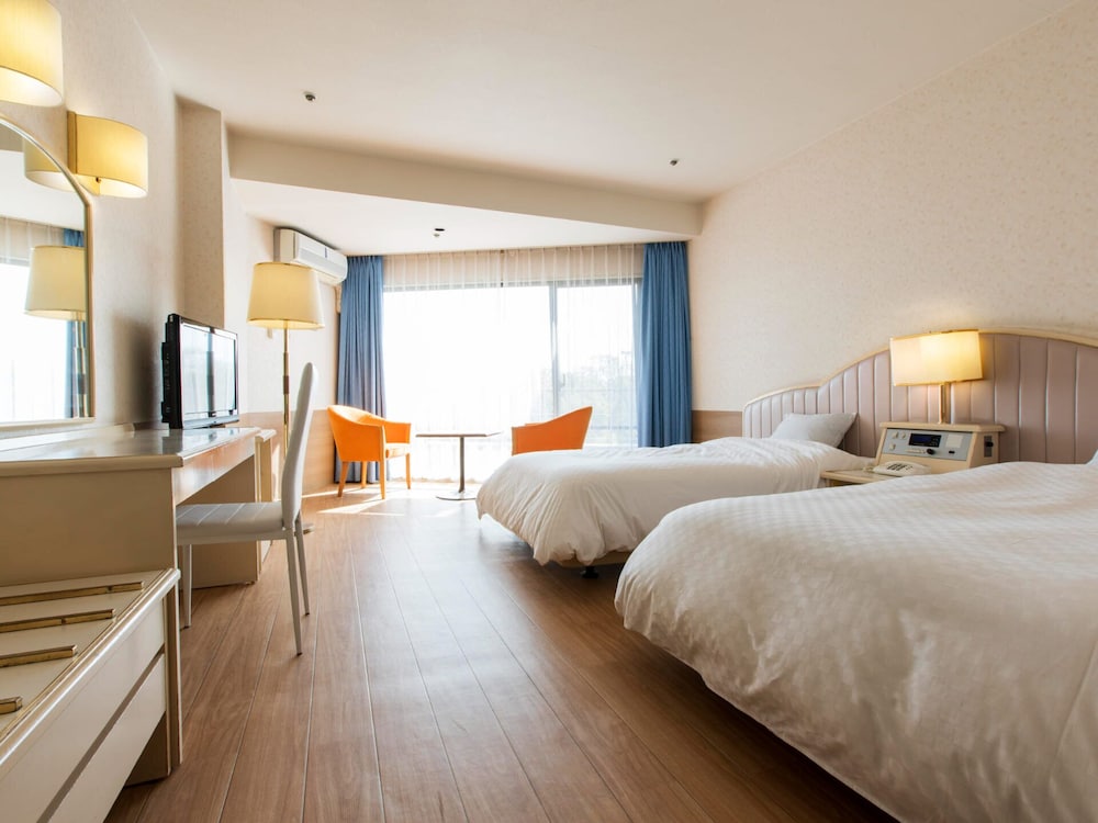 スタンダードツイン[禁煙] 客室4 | 伊豆高原わんわんパラダイスホテル & コテージ