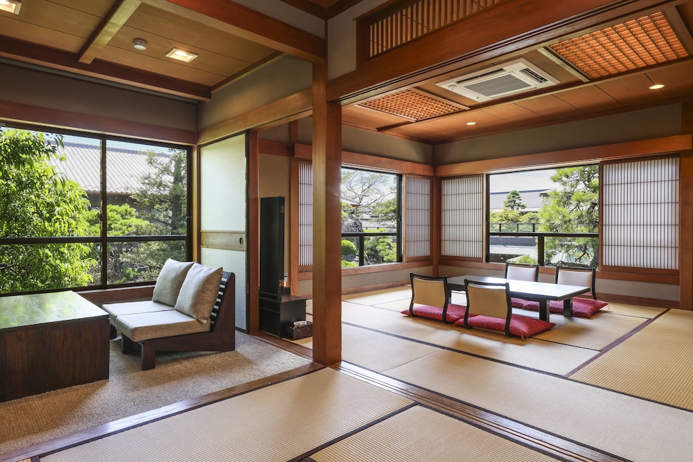 和室 スーペリアルーム 庭園側(一名利用不可) | 銘石の宿 かげつ