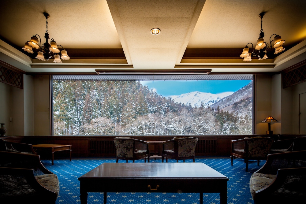 ロビーラウンジ1 | 水上山荘