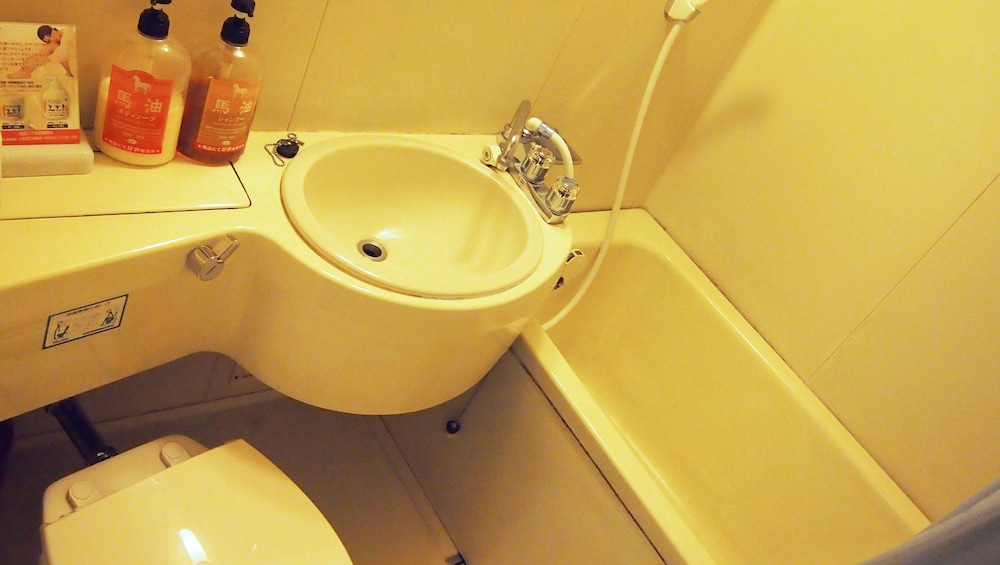 和室 10畳 バスルームのシャワー0 | 石和びゅーほてる