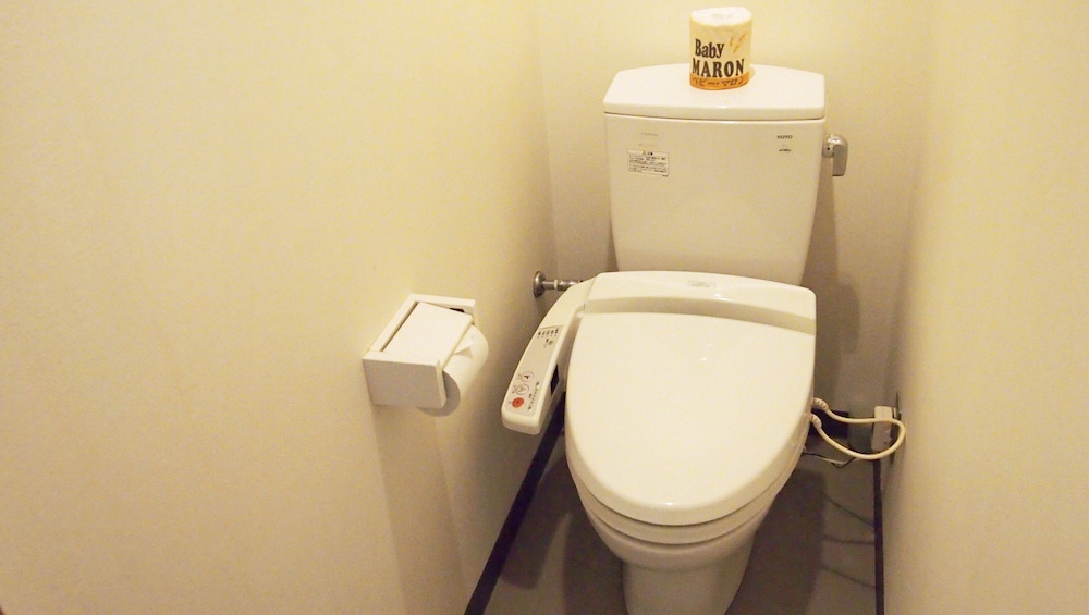 ツイン洋室 客室1 | 春日居びゅーほてる