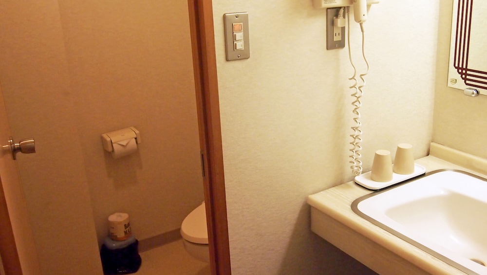 トラディショナル ルーム 客室2 | 春日居びゅーほてる