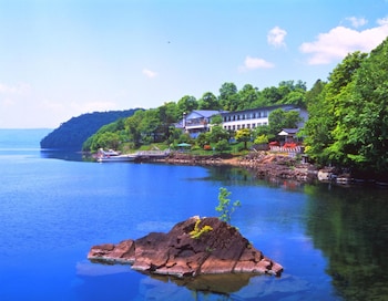 奥札幌の秘湯 湖畔の宿支笏湖 丸駒温泉旅館