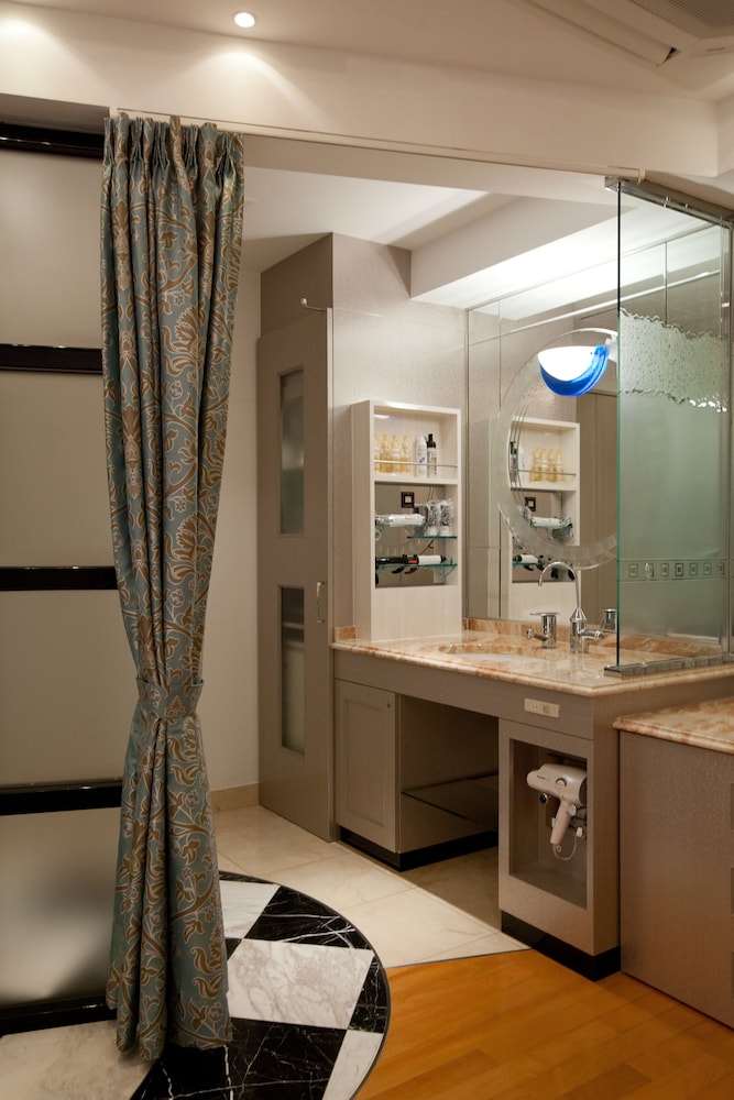 スタンダード ルーム クイーンベッド 1 台 ミストサウナ 客室1 | ホテル & スパ J-MEX - アダルト オンリー