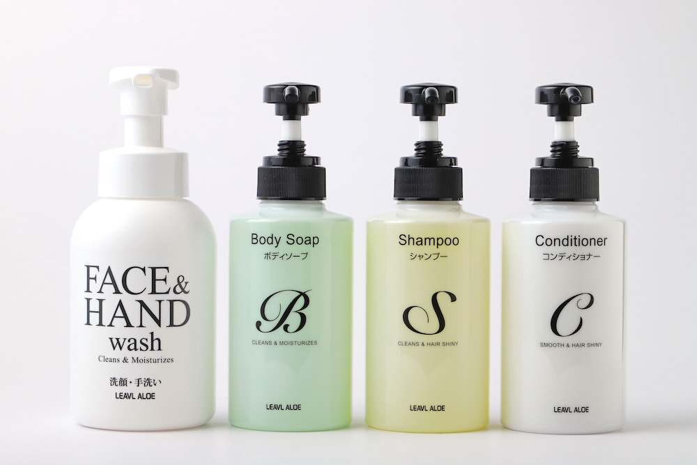 スタンダード ダブルルーム ダブルベッド 1 台 喫煙可 バスルーム1 | スマイルホテル那覇シティリゾート