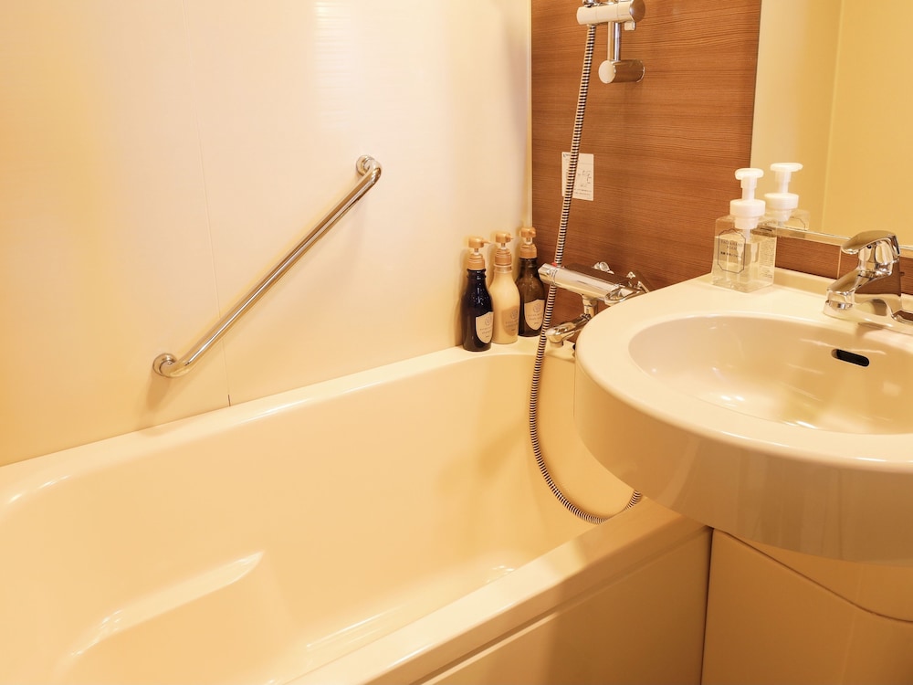 ダブルルーム 禁煙 バスルーム0 | お茶の水ホテルジュラク