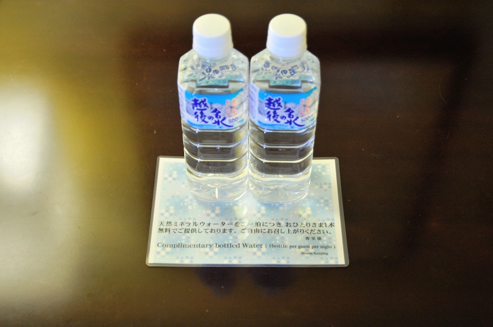 スタンダードツインルーム禁煙 2名様ご利用 客室の設備とサービス2 | ホテルニューオータニ長岡