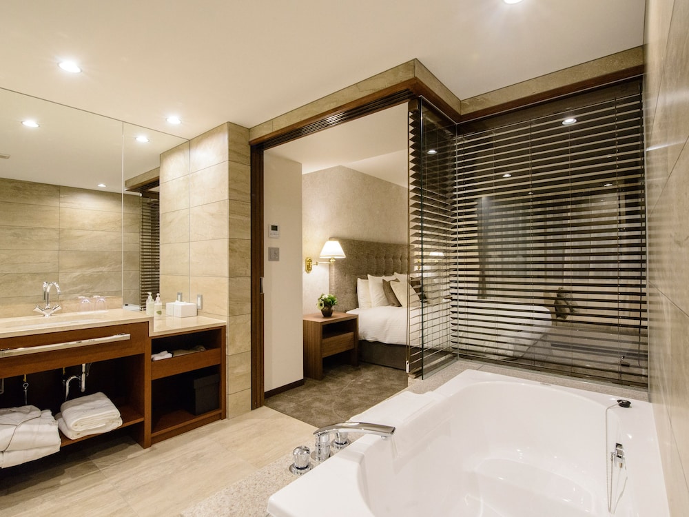 スーペリア ツインルーム 禁煙 バスルーム0 | ルグラン旧軽井沢