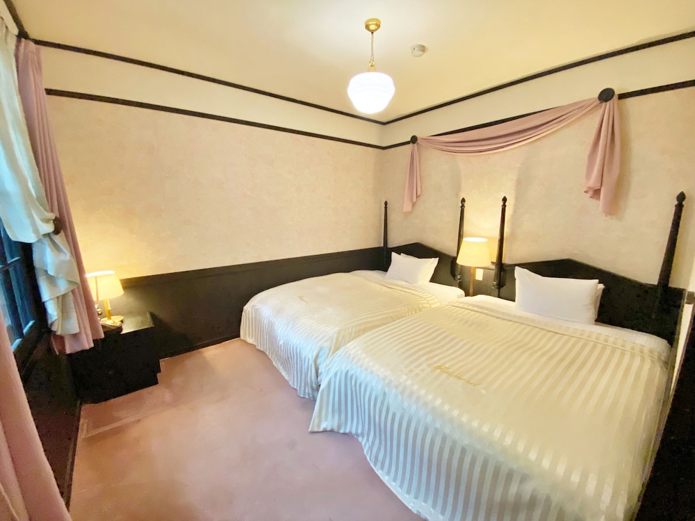 エグゼクティブ ルーム ダブルベッド 2 台 禁煙 客室1 | レストラン＆ホテル トロイメライ