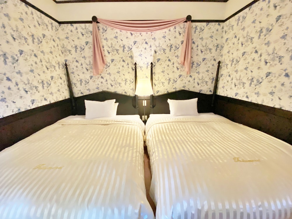 エグゼクティブ ルーム ダブルベッド 2 台 禁煙 客室4 | レストラン＆ホテル トロイメライ