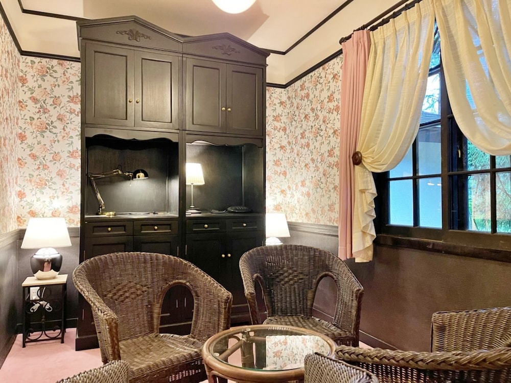 エグゼクティブ スイート ダブルベッド 2 台 禁煙 客室0 | レストラン＆ホテル トロイメライ