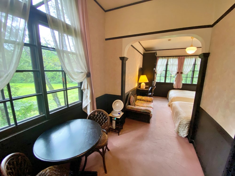 デラックス ルーム 客室1 | レストラン＆ホテル トロイメライ