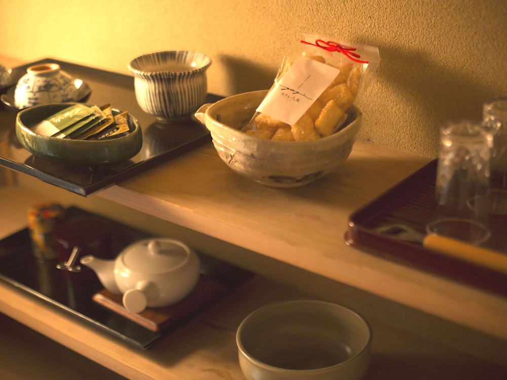 吉祥スイートルーム「芭蕉庵」(約90sqm/禁煙) 客室1 | あわら温泉 ホテル八木