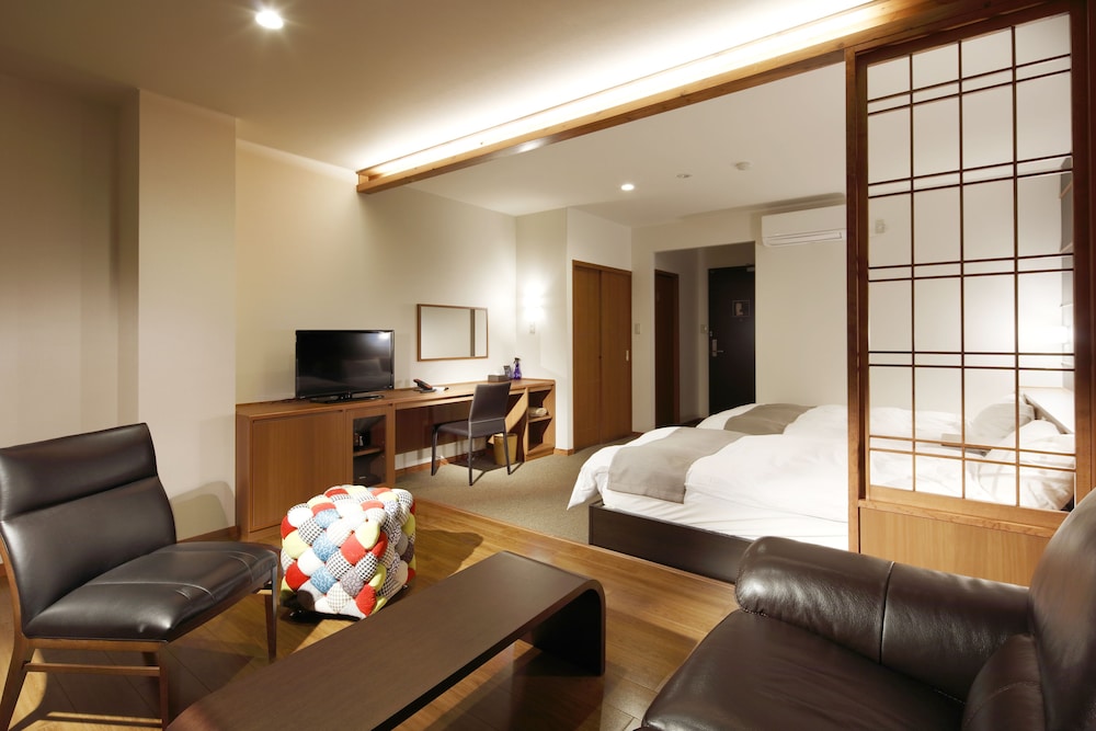 ツインルーム 禁煙 (Type A) | 湯の川温泉 笑 函館屋