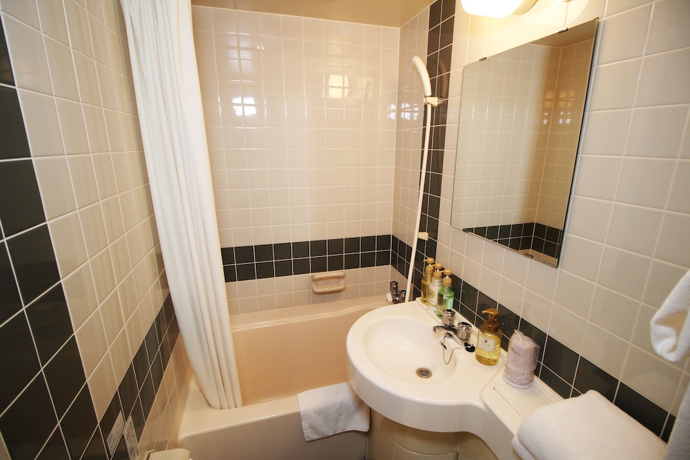 ツインルーム 禁煙 (Type D) バスルーム0 | 湯の川温泉 笑 函館屋