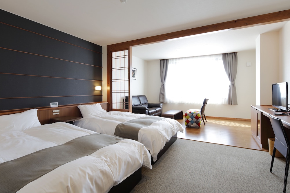 ツインルーム 禁煙 (Type A) 客室3 | 湯の川温泉 笑 函館屋