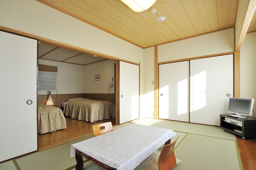 露天風呂付　スイートルーム　マウンテンビュー 客室6 | ホテル眺望山荘
