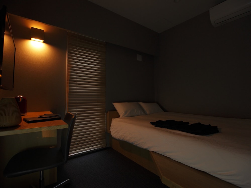 スタンダード ダブルルーム 禁煙 客室1 | ホテル アマネク 銀座イースト