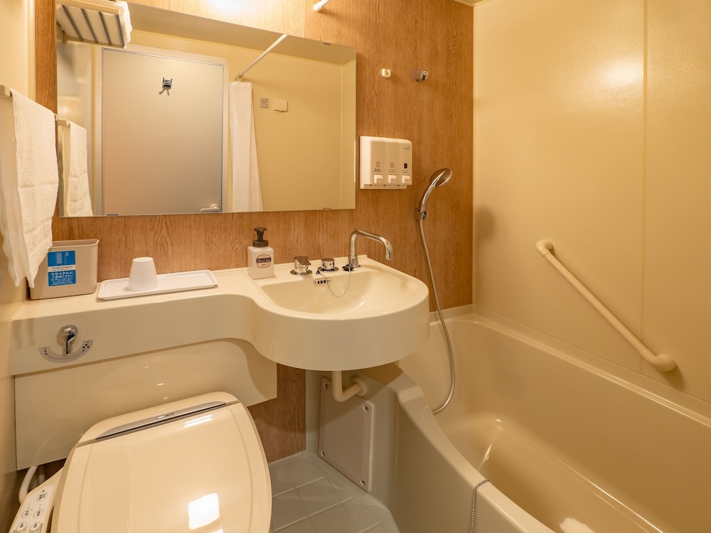 エコノミー ダブルルーム 喫煙可 バスルーム0 | 東横INN郡山