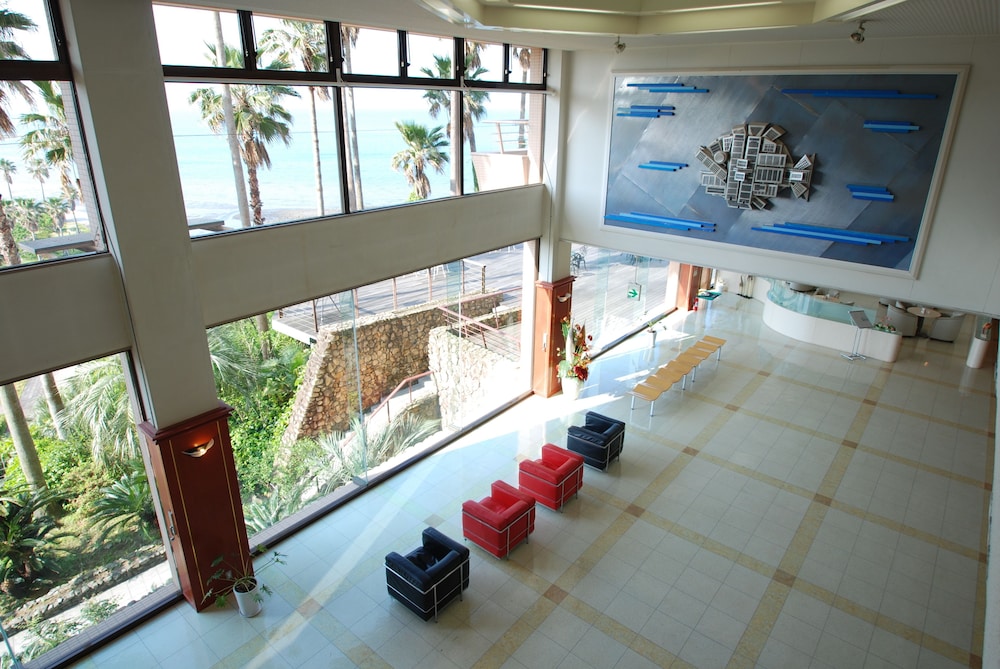 ロビー1 | ホテルアレグリアガーデンズ天草