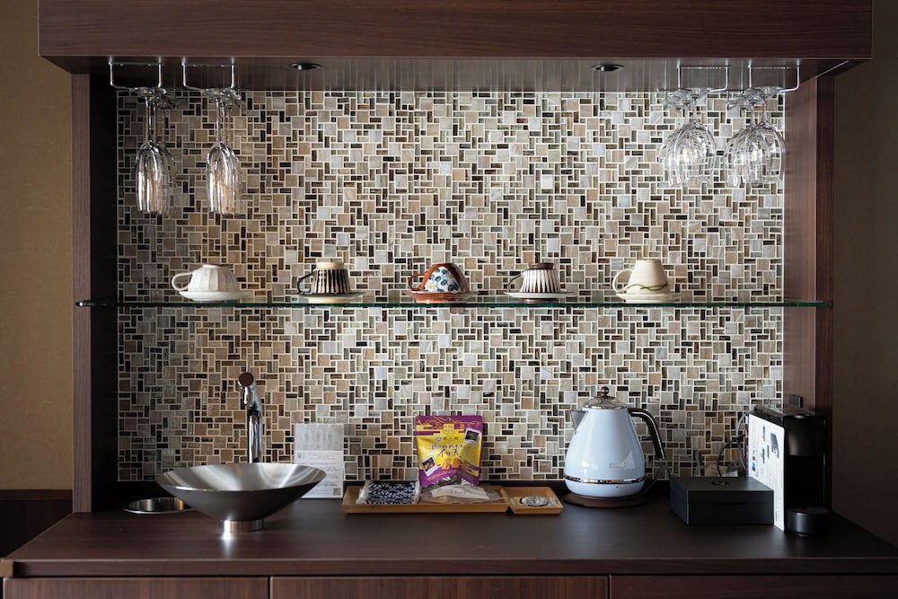 町家スイート 嘉-Yomi 客室1 | 宮島錦水館