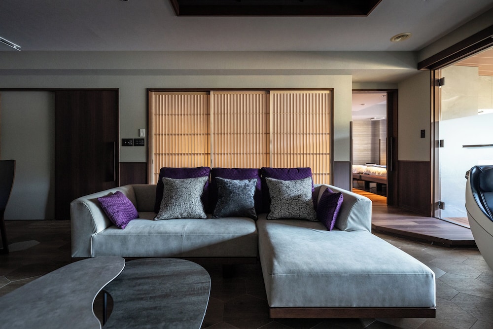 町家スイート 嘉-Yomi 客室6 | 宮島錦水館