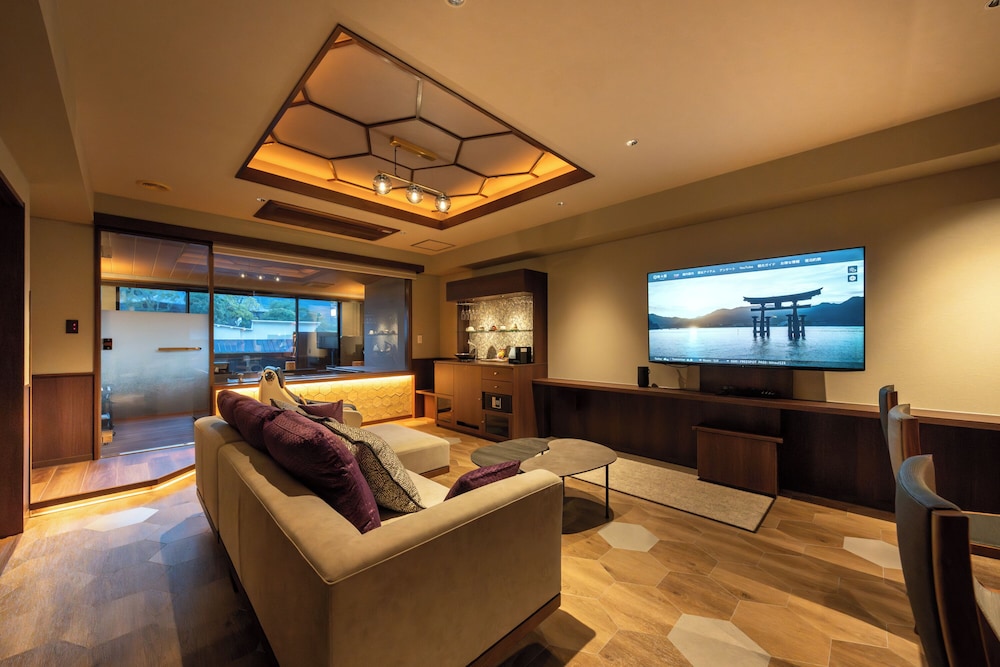 町家スイート 嘉-Yomi | 宮島錦水館