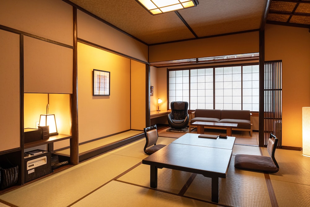 楽座 | 宮島錦水館