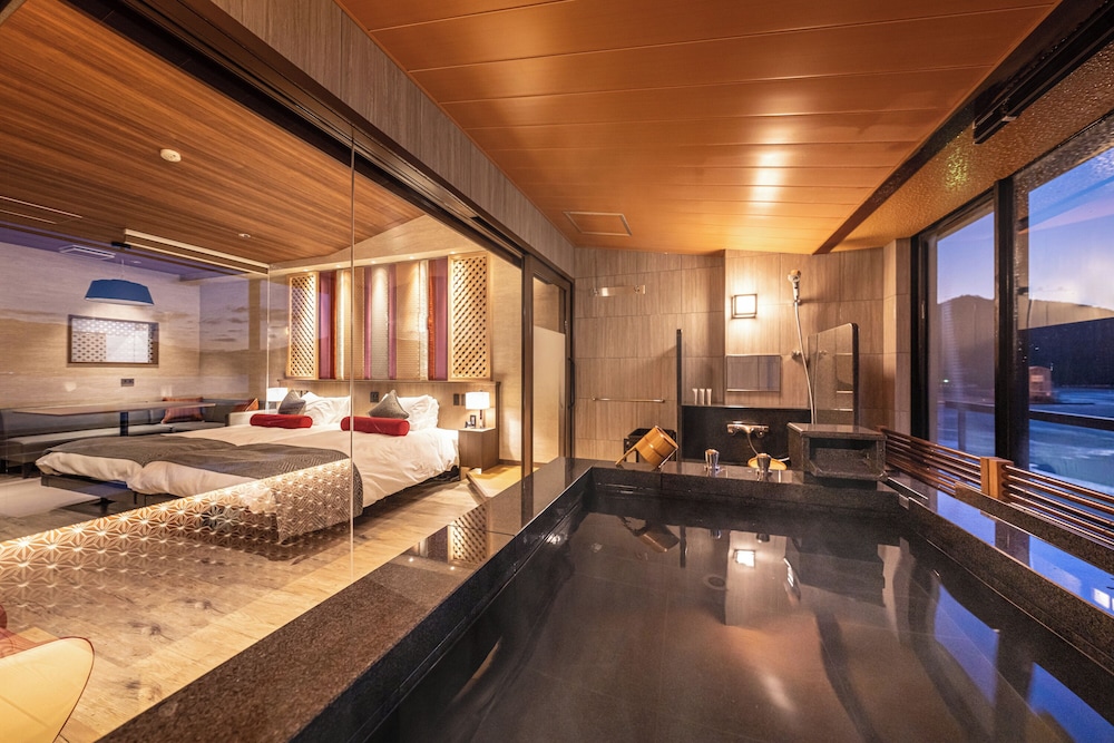 ロイヤル ツインルーム 専用バスルーム オーシャンビュー バスルーム0 | 宮島錦水館