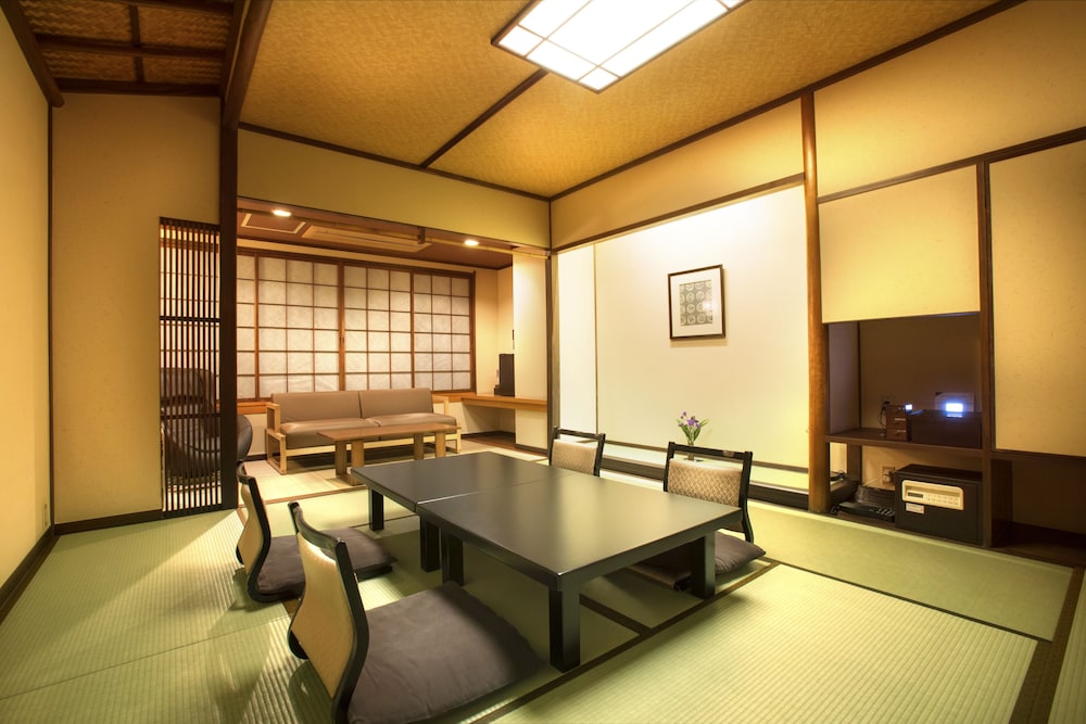 楽座 客室2 | 宮島錦水館