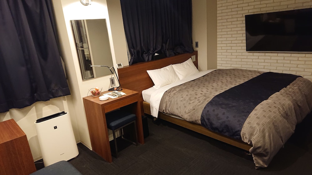 デラックス ダブルルーム 喫煙可 [別館] | 岡山スクエア ホテル