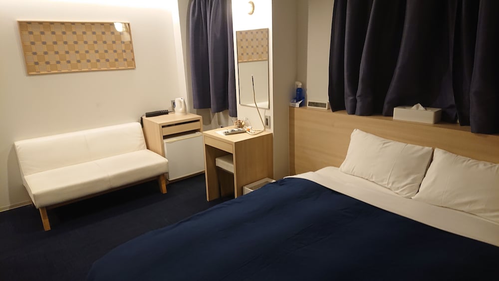 デラックス ダブルルーム 禁煙 [別館] 客室1 | 岡山スクエア ホテル