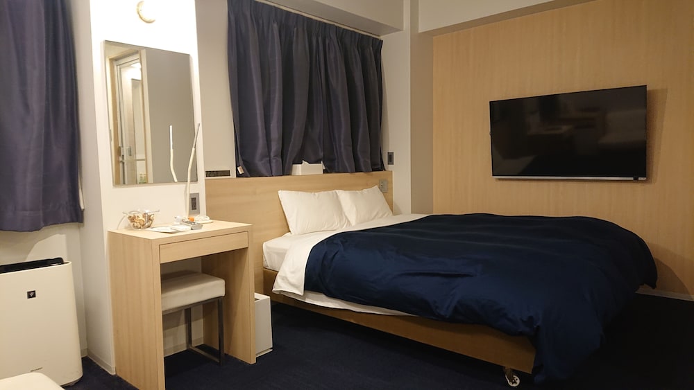 デラックス ダブルルーム 禁煙 [別館] | 岡山スクエア ホテル