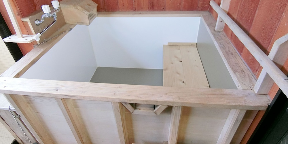 特別和洋室6人部屋 201号室 禁煙 冷蔵庫 Wi-Fi 深めの浴槽0 | 湯楽庵 みやざき