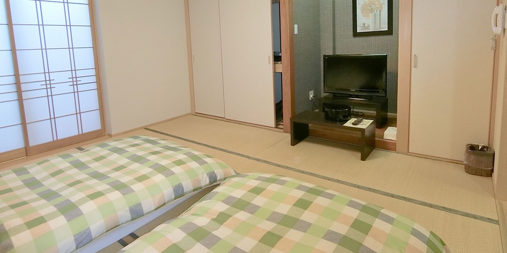 和室3人部屋 103号室 禁煙 冷蔵庫 Wi-Fi | 湯楽庵 みやざき