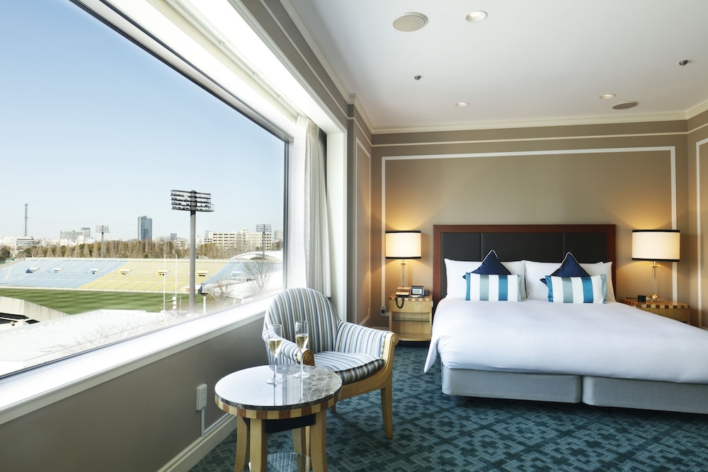 スタジアムデラックス (45平米/キングサイズベッド) 禁煙 客室1 | ホテルアラマンダ青山