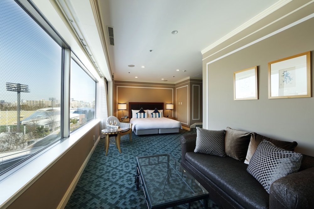 スタジアムデラックス (45平米/キングサイズベッド) 禁煙 | ホテルアラマンダ青山