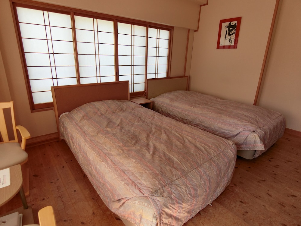 ツインルーム　露天風呂付　201 客室1 | 民宿 inn しらはま 駅の宿