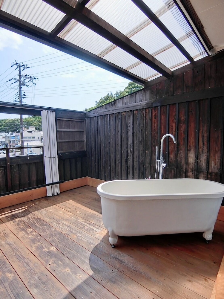 和室 4人部屋 露天風呂付 202 | 民宿 inn しらはま 駅の宿