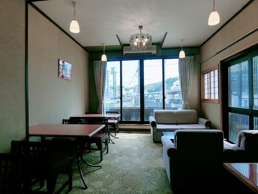 メインイメージ | 民宿 inn しらはま 駅の宿